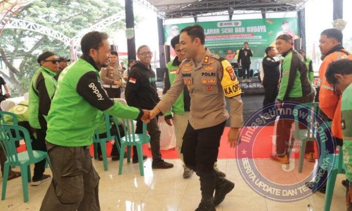 Silaturohmu Akbar Dengan Driver Ojol, Kapolres Pasuruan Sampaikan Pesan Kamtibmas Ingatkan Keselamatan