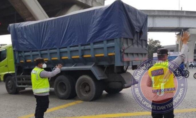 Polres Pelabuhan Tanjung Priok Gelar Pengaturan Lalu Lintas Pagi Hari, Pastikan Aktivitas Masyarakat Berjalan Lancar dan Aman