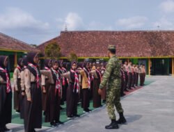 Menempa Jiwa Kepemimpinan, Koramil 11 Manyaran Latih Puluhan Siswa MTs