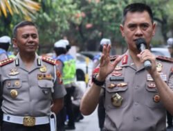 Sabtu Bahagia Bersama Ojol, Kapolda Metro Jaya Sapa Pengemudi dan Ajak Peduli Kesehatan