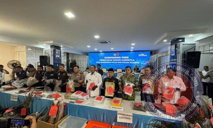 Bareskrim Polri Tetapkan 245 Tersangka Perorangan dan 20 Korporasi dalam Kasus Karhutla
