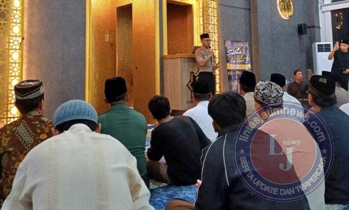 Kapolres Pasuruan Gelar Subuh Keliling di Masjid Abdul Rahman Bangil, Perkuat Sinergi Polisi Bersama Masyarakat